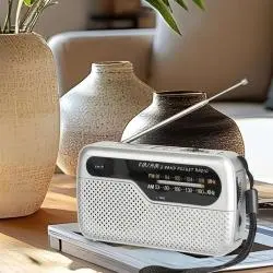 Parlante Portátil,Radio Portatil De Mano A Pilas Am Fm 13841 MK-6